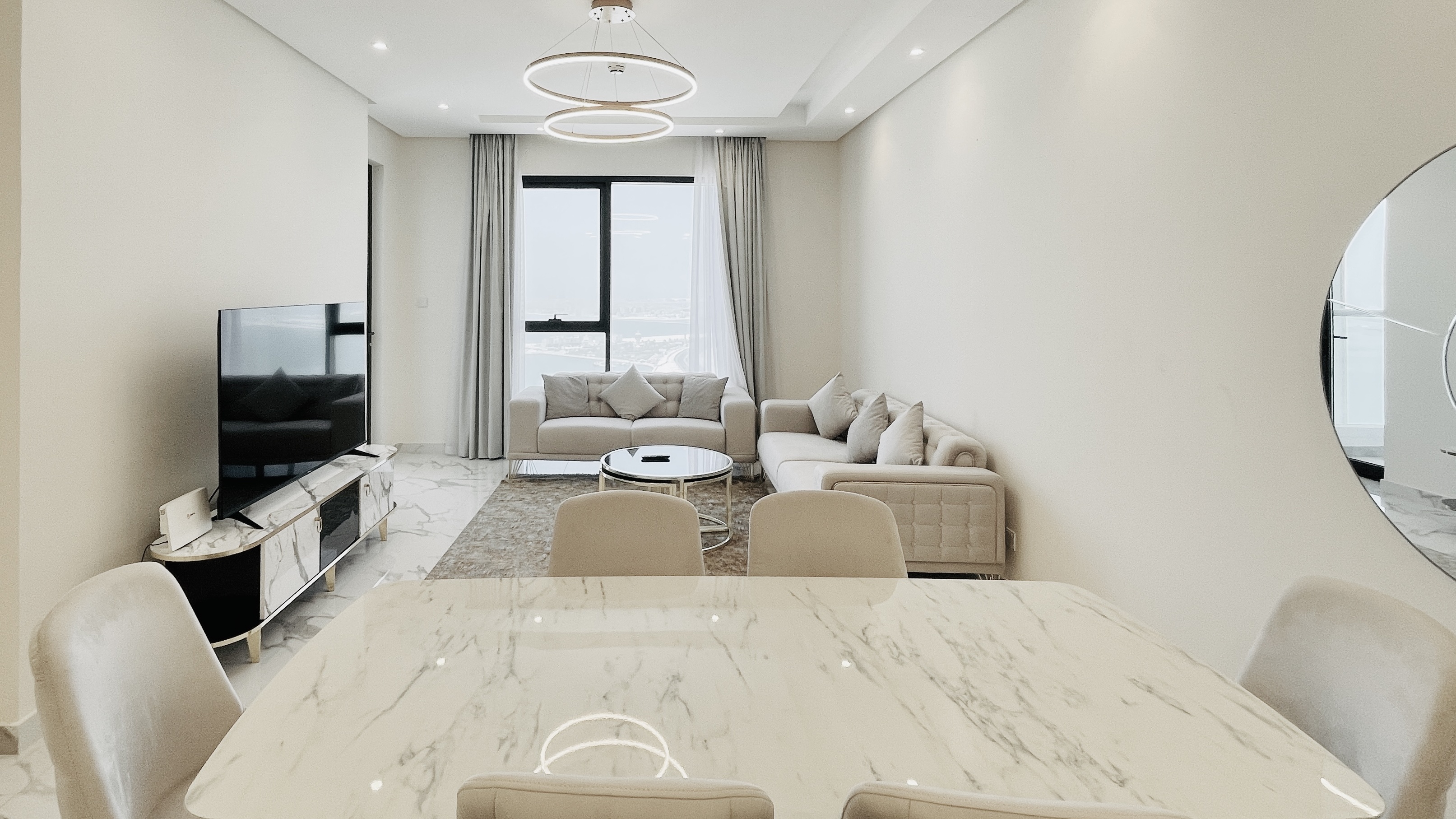 Stunning and Elegant 3 Bedroom Apartment For Rent
