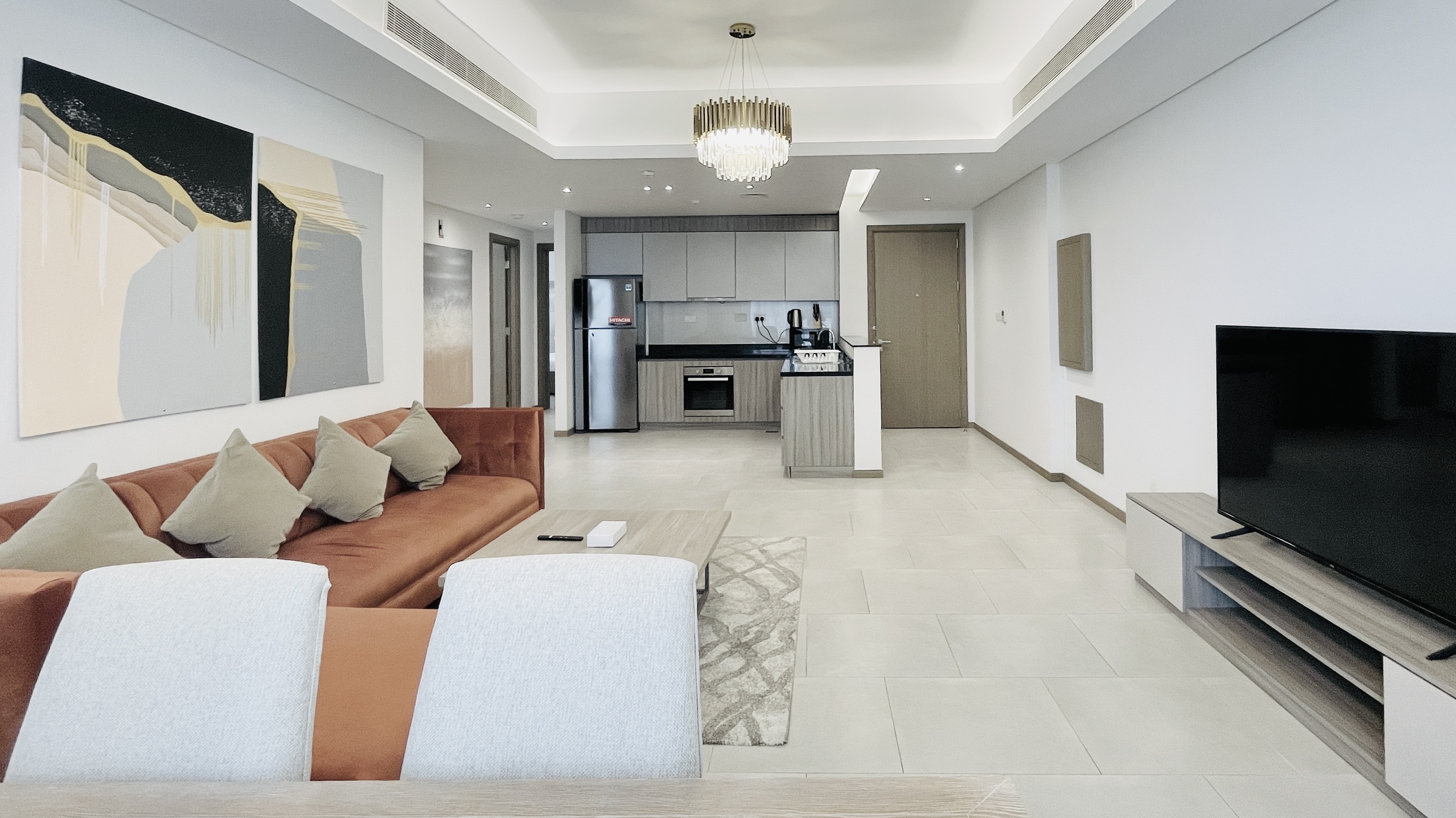 BALCONY | CITYVIEW | MODERN | SPACIOUS ROOMS | GREAT FACILITIES