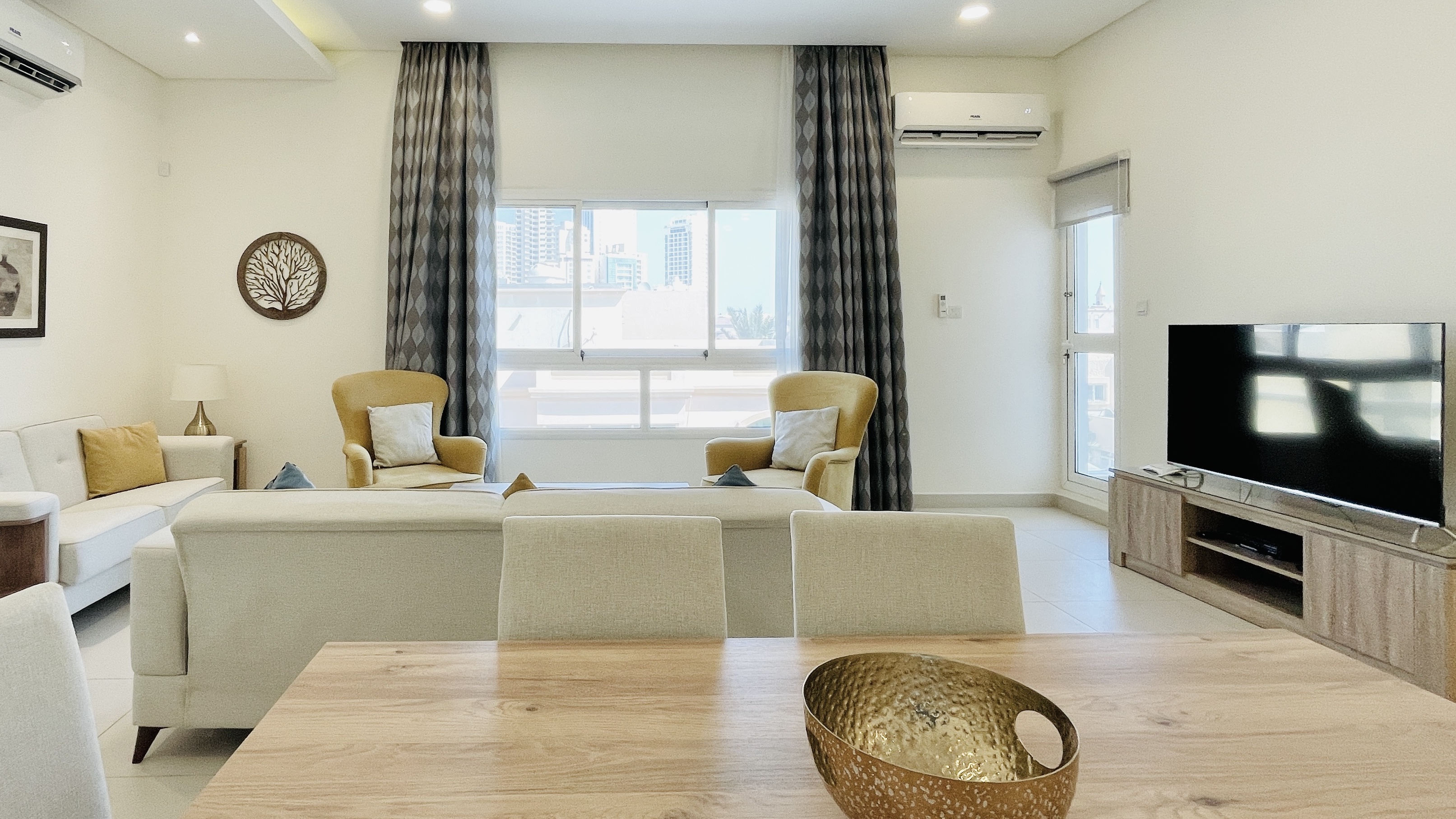 NAVY APPROVED | HOUSEKEEPING | BALCONY | MODERN