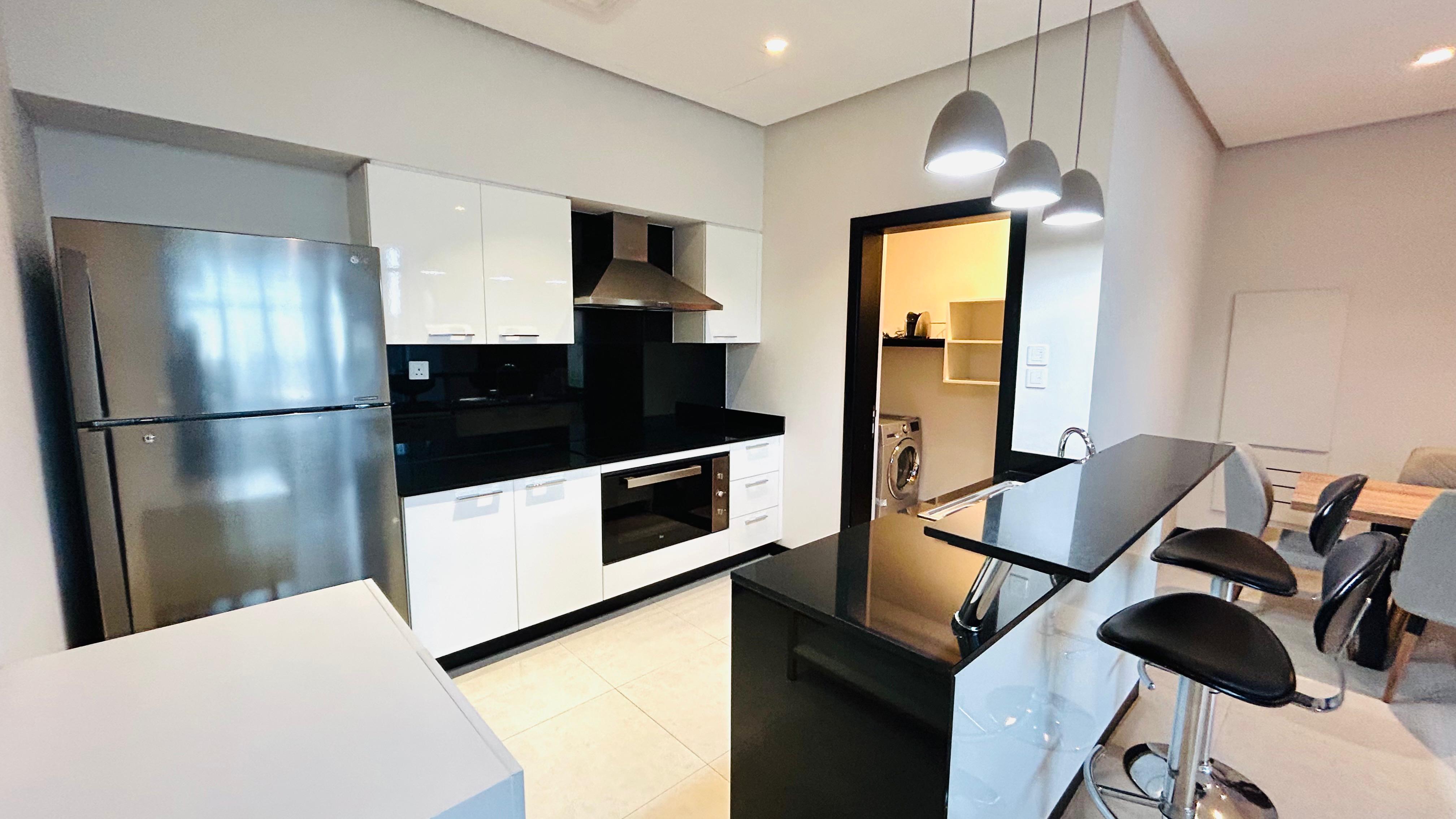 Duplex Three bedroom in Reef Island for lease 